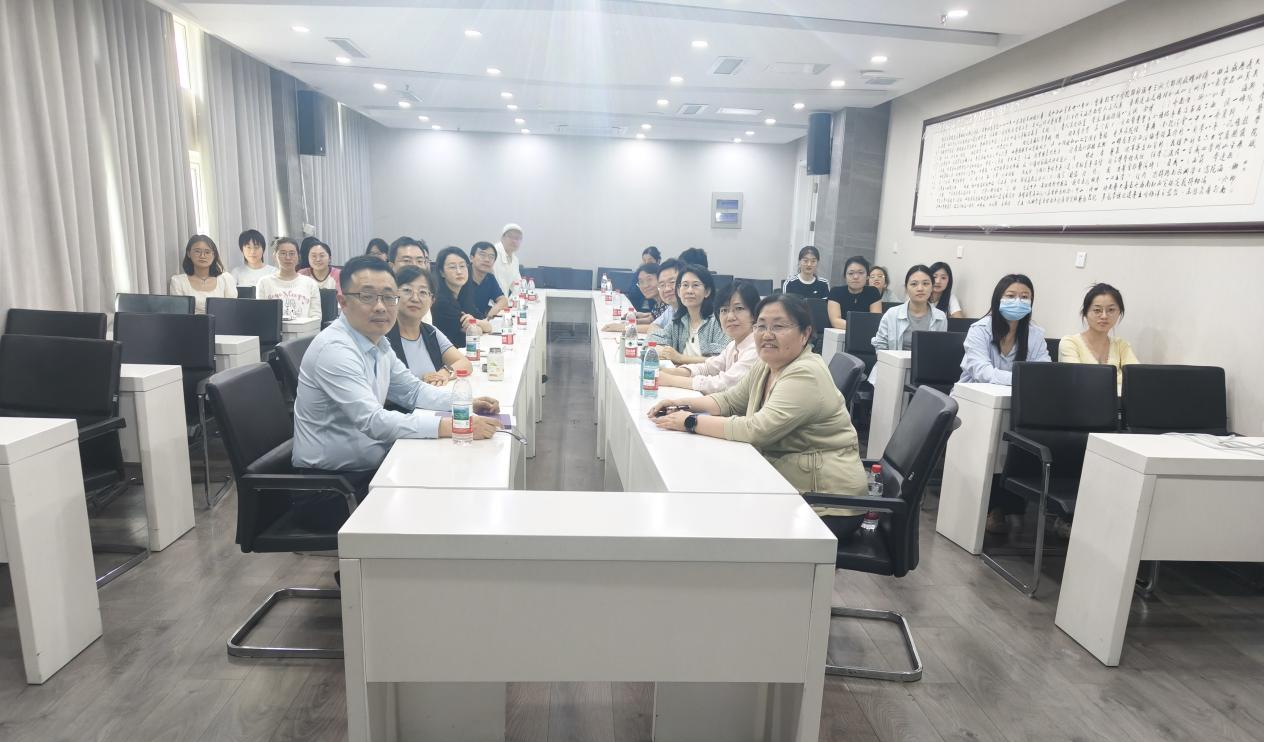 党建业务融合，凝心聚力育人——开云手机登录入口三个党支部联合开展主题党日活动